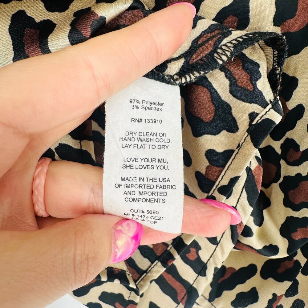 Show Me Your Mumu Julia Tank Top V-neck Silky Cheetah Print Adjustable Straps XS - Picture 5 of 5